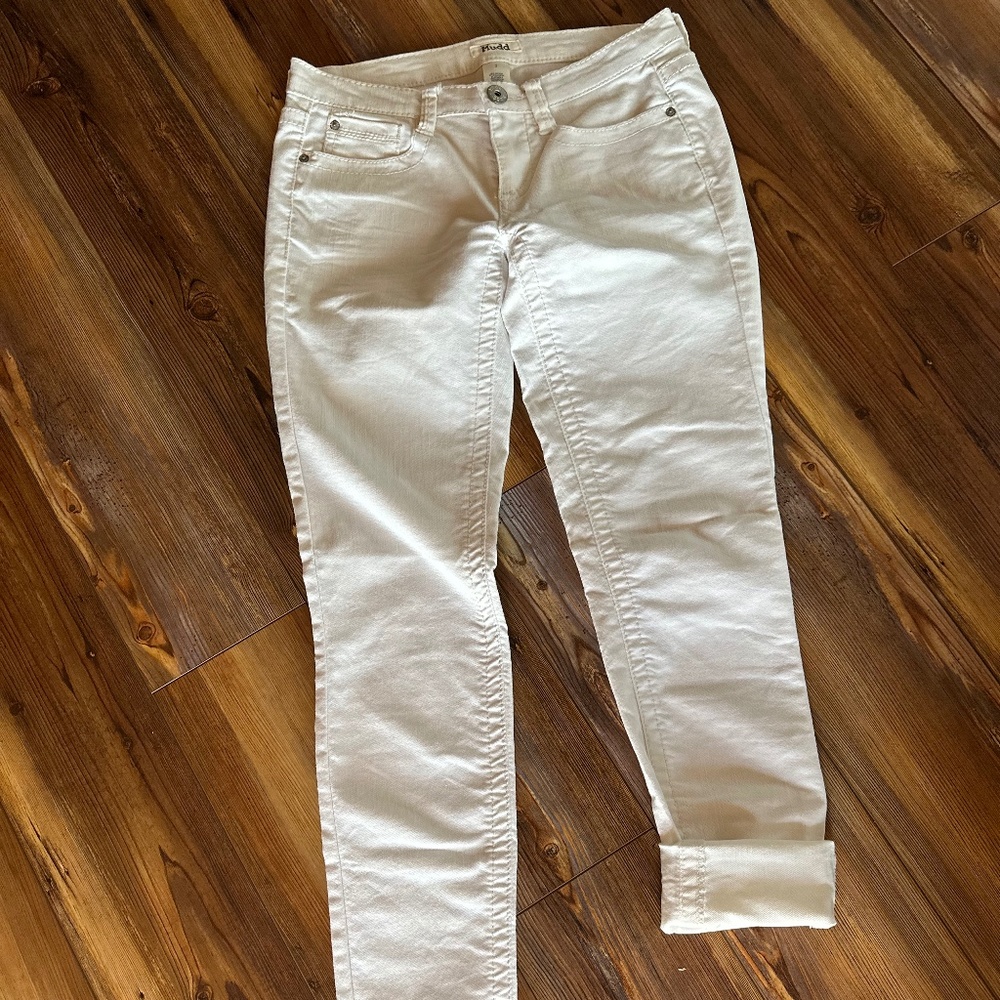 Mudd straight leg white pants Size 3